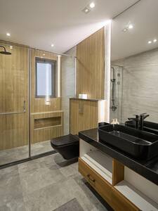 The Artsy Home 2BR, Lakeview Residence — 3
