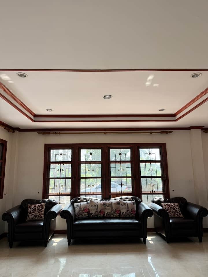Rustic Inn Field - Mueang Suphan Buri District