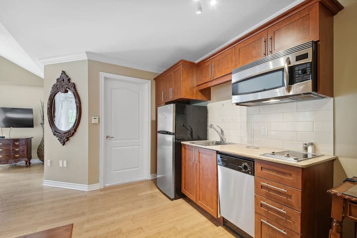 Cozy Mountain Retreat - Saint-Sauveur