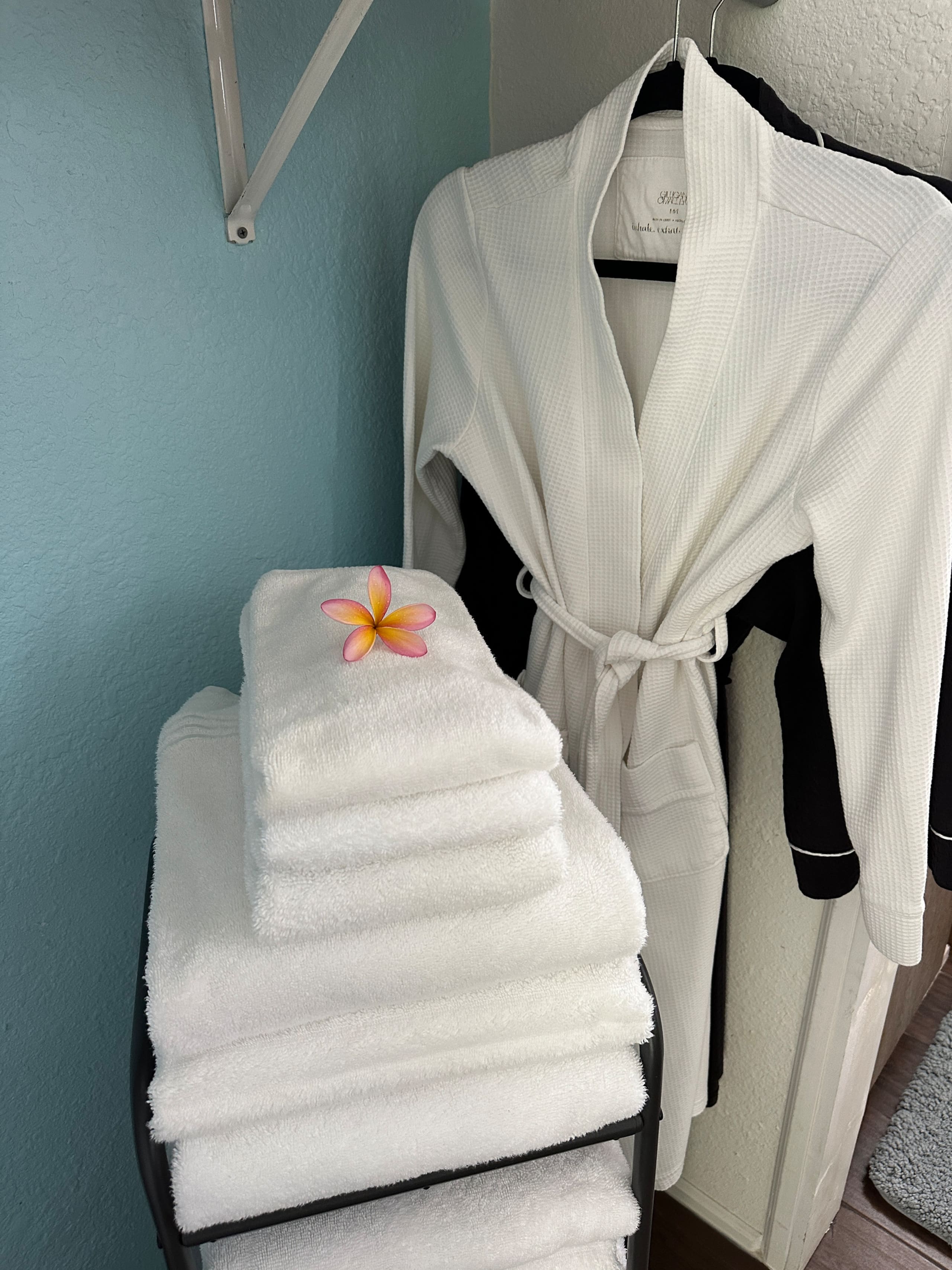 “Banana Cabana”Outdoor Shower, Private Lanai, Pool - Photo 30