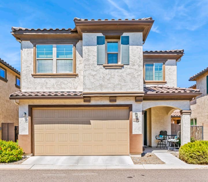 3 Bed/2.5 Bath Desert Ridge Home - Phoenix, AZ