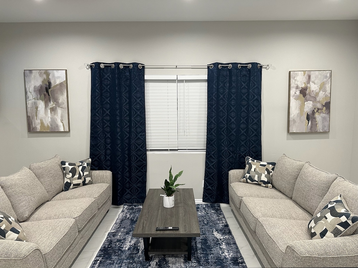 3BR/3BA Retreat Disney Home Casas en renta en Garden Grove