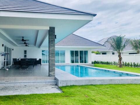 [2024 Built] Luxury pool vila in Huahin