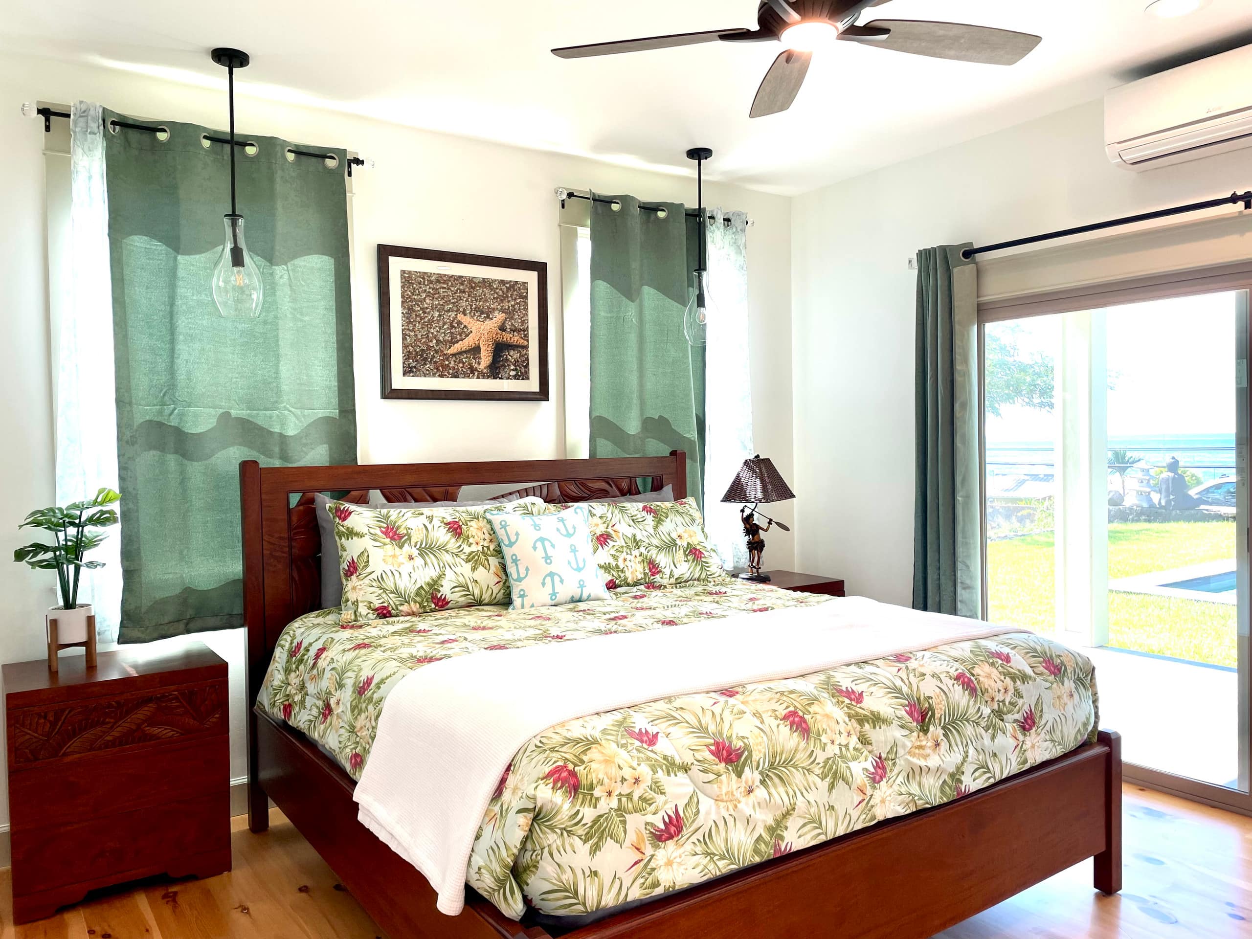 Home in Kailua-Kona · ★4.97 · 6 bedrooms · 12 beds · 5 baths - Image 47