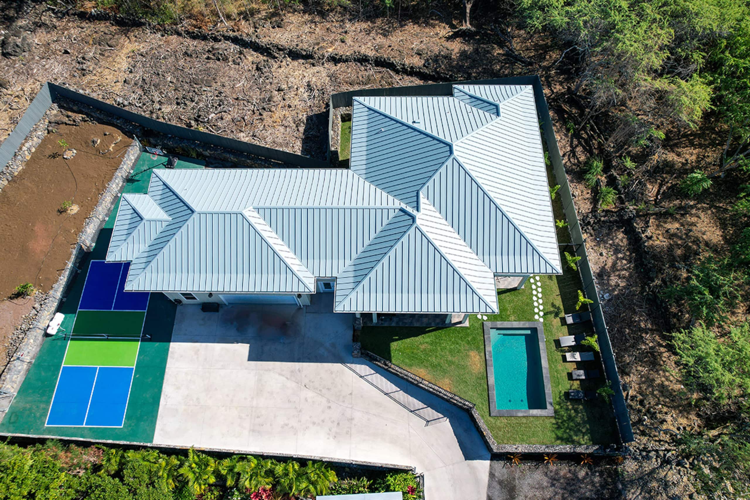 Home in Kailua-Kona · ★4.97 · 6 bedrooms · 12 beds · 5 baths - Image 107