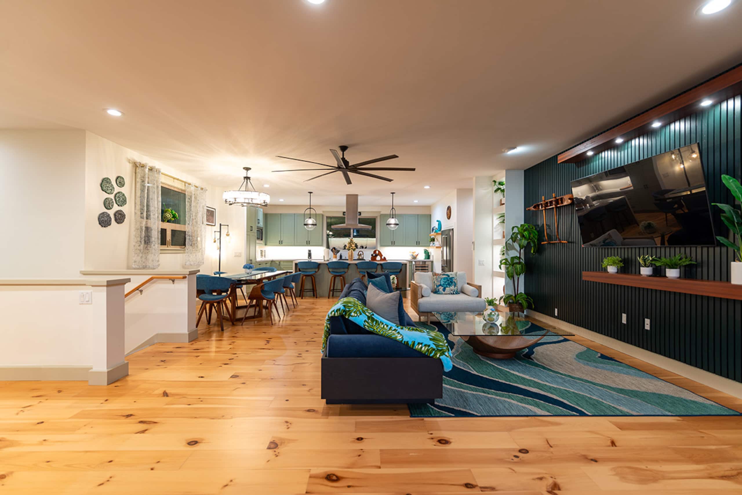 Home in Kailua-Kona · ★4.97 · 6 bedrooms · 12 beds · 5 baths - Image 14