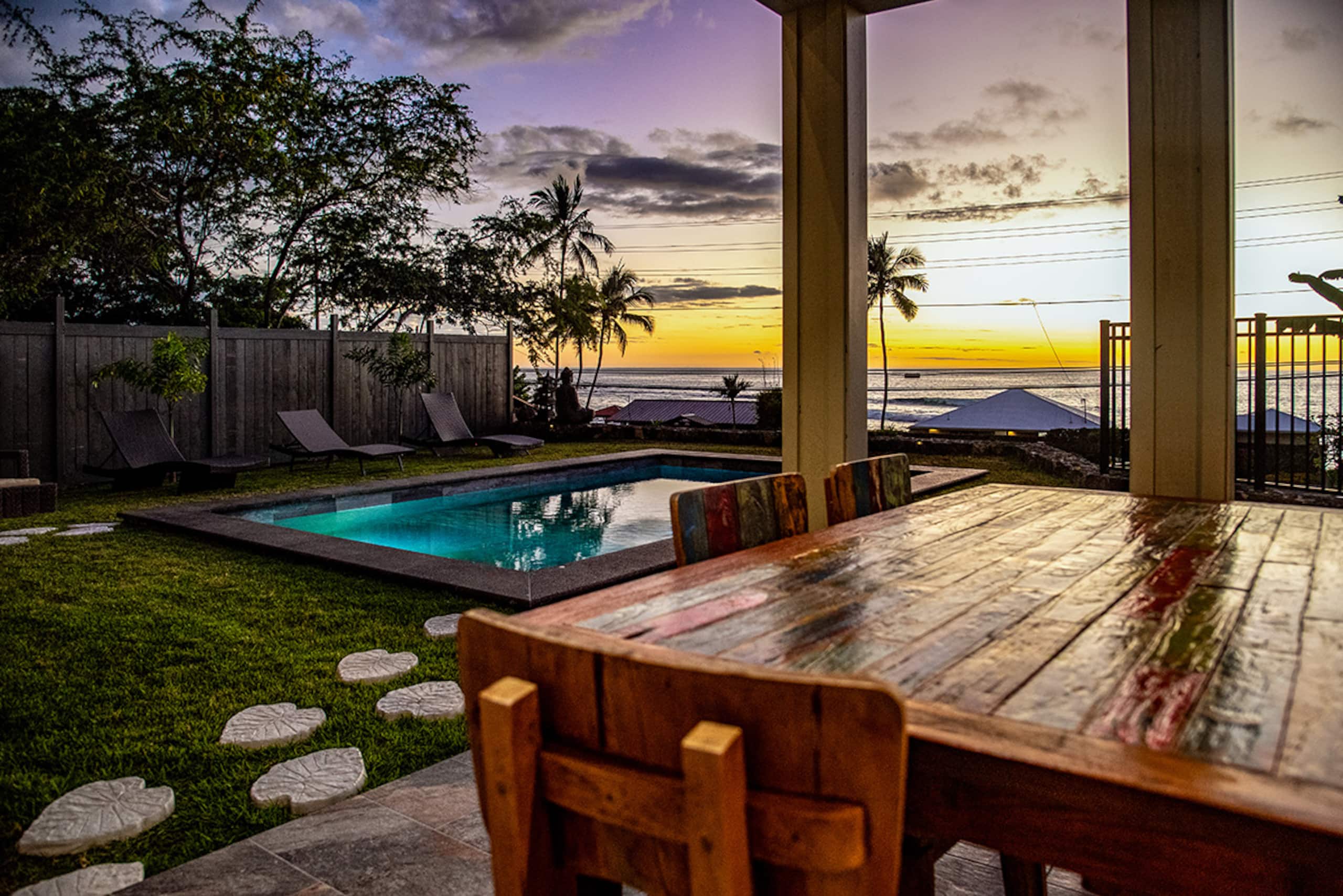 Home in Kailua-Kona · ★4.97 · 6 bedrooms · 12 beds · 5 baths - Image 112