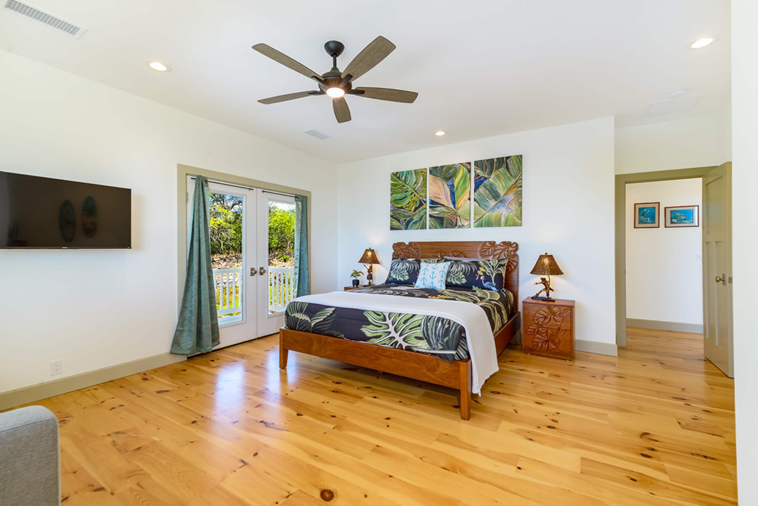 Home in Kailua-Kona · ★4.97 · 6 bedrooms · 12 beds · 5 baths - Image 41