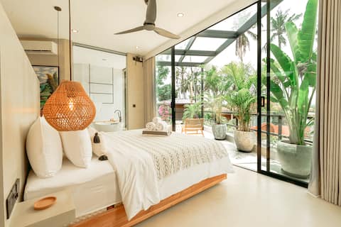 Makai 1: Modern Luxury Detached Villa with Pool