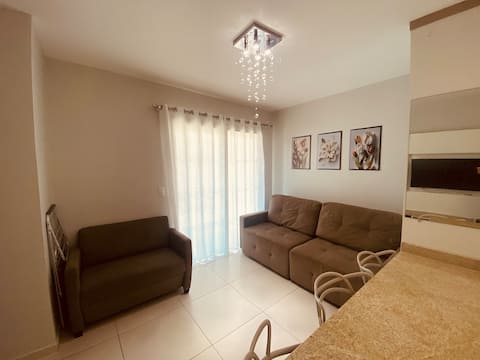 Successful Airbnb property: Apartment with A/C, 5 min to Beto Carrero, 600 m to the beach in Penha