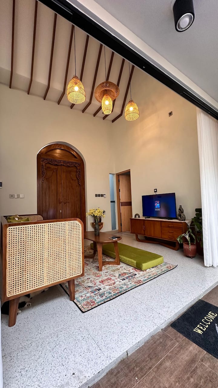Jihana Villa In Pogung Lor - Yogyakarta