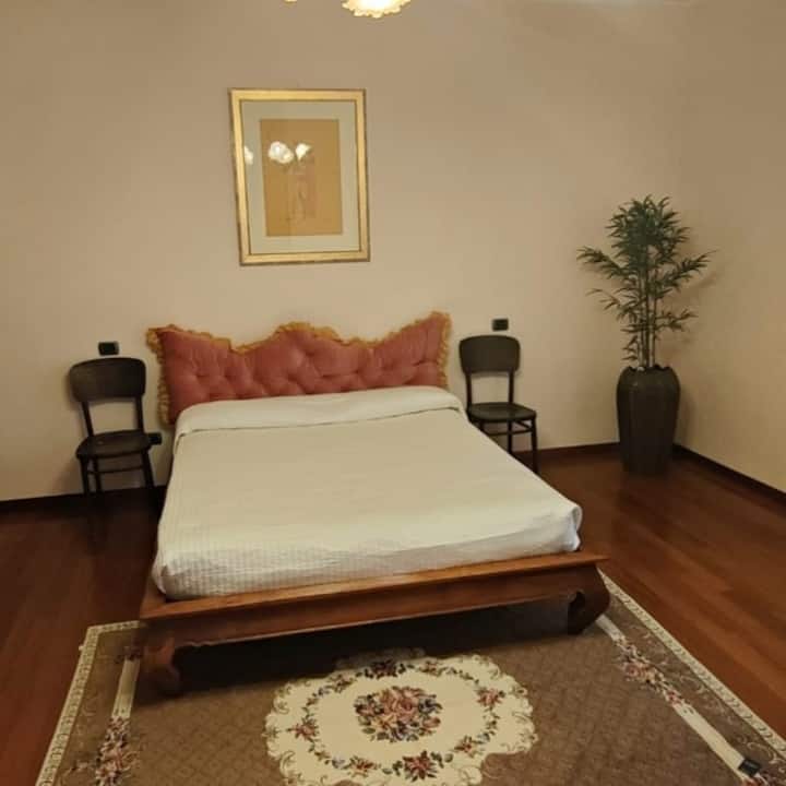 საძინებელი 1