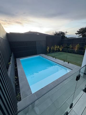 Hampton by the beach