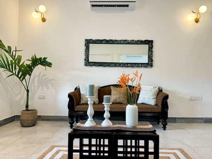 Living room image 2