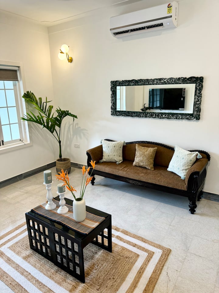Living room image 9