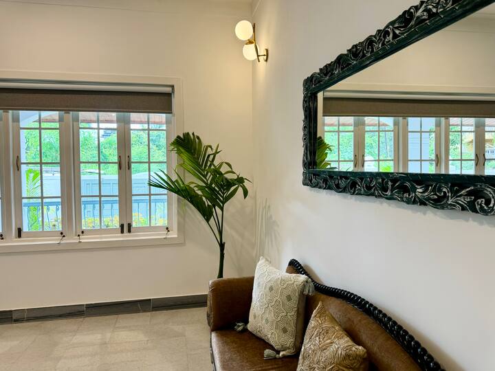 Living room image 11