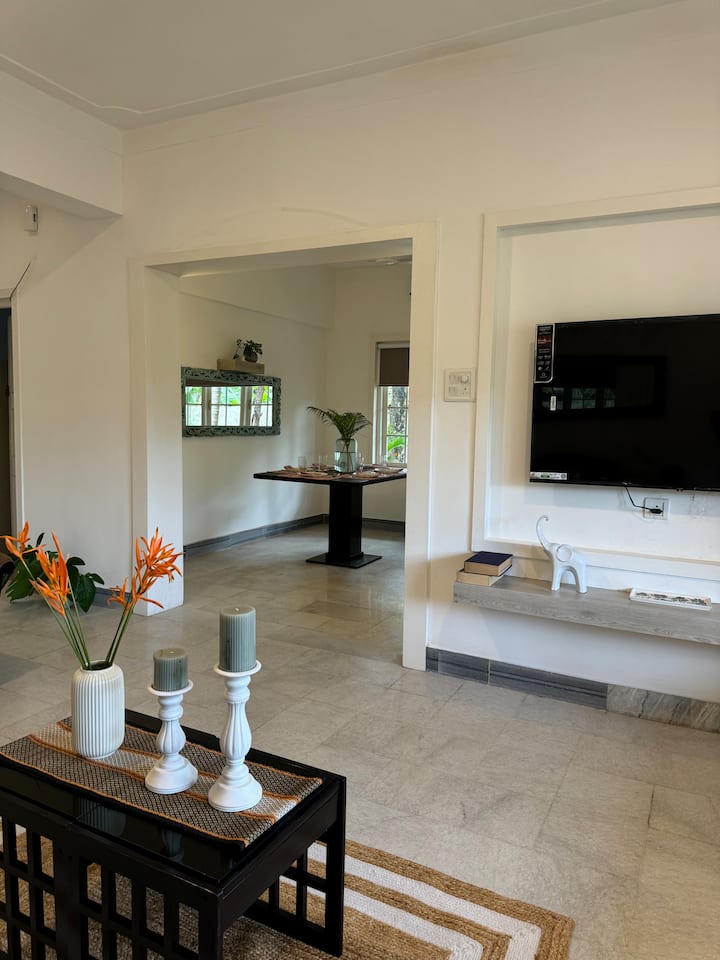 Living room image 1