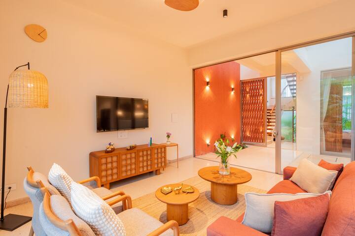 Living room image 2