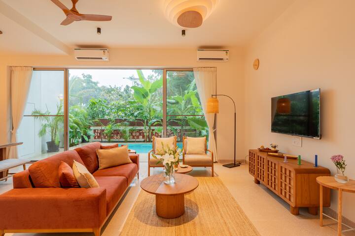 Living room image 4