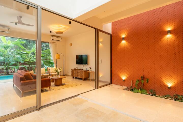 Living room image 7