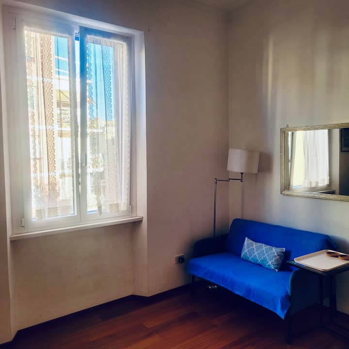 Spacious And Bright Open Space In Monteverde - Rom