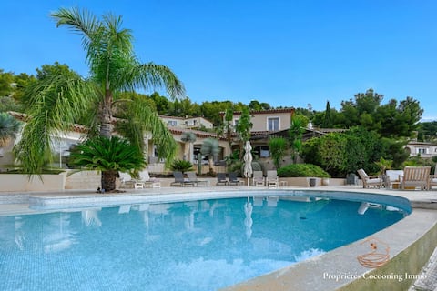 Oasis Provençale: Sea view!