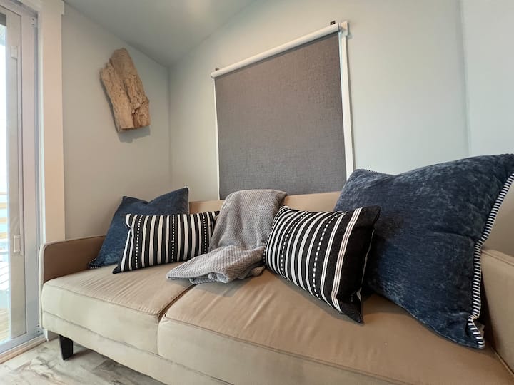 The Perch Unit 3| Across Beach| Steps To Boardwalk - Carolina Beach, NC
