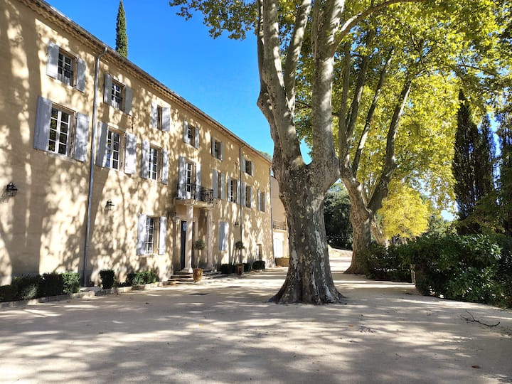 Château De L'olivète Gite 15 Personnes - Goudargues
