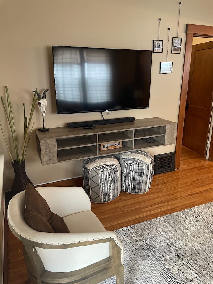 Entire Home Near Downtown! - Lincoln, NE