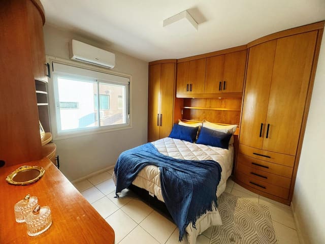 Entire home with 1 bedrooms in Capão Da Canoa - Confortável, canto com vista mar