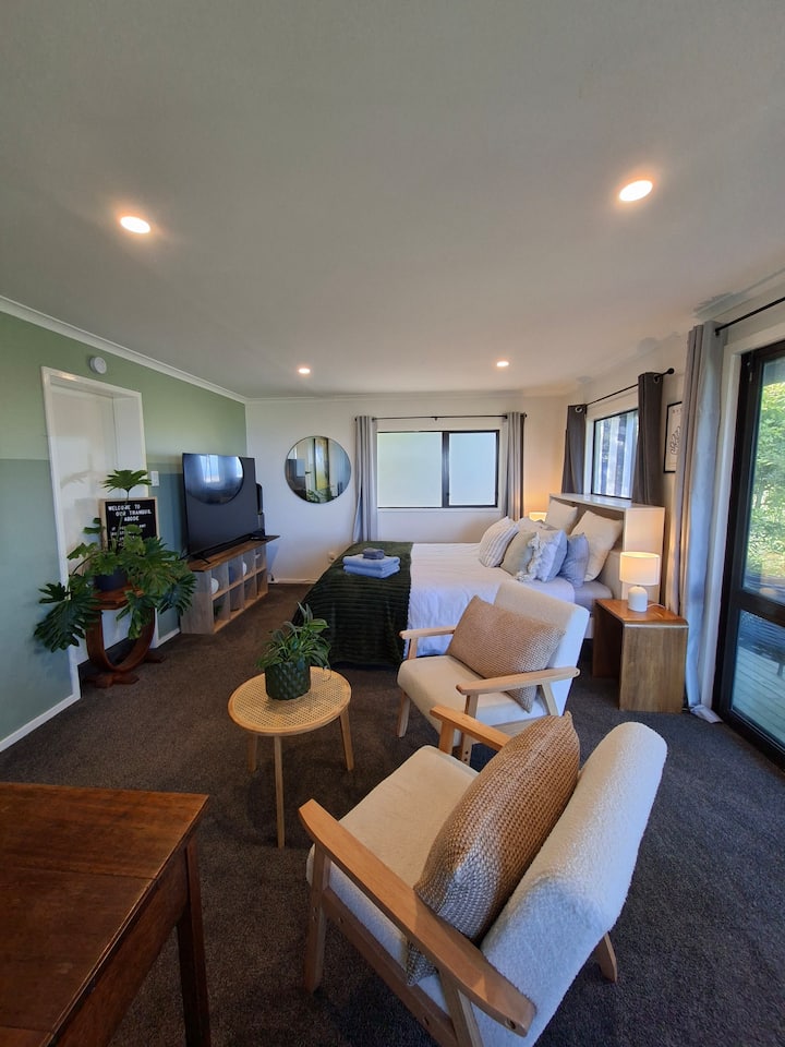 Private Bush Studio With Native Bush Views - Dunedin