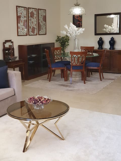 Dreamland Stylish 2BD with a garden & pool access