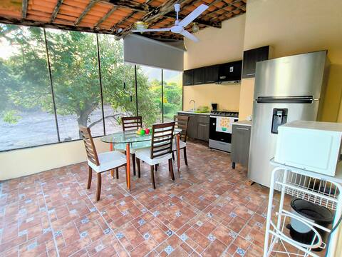 Successful Airbnb property: 2 Beds, Garden, Fast Internet, Kitchen and Grill in Chapala