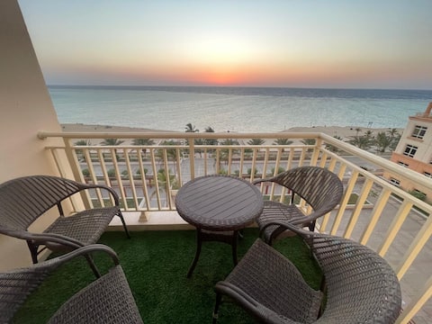 Amwaj views appartment kaec