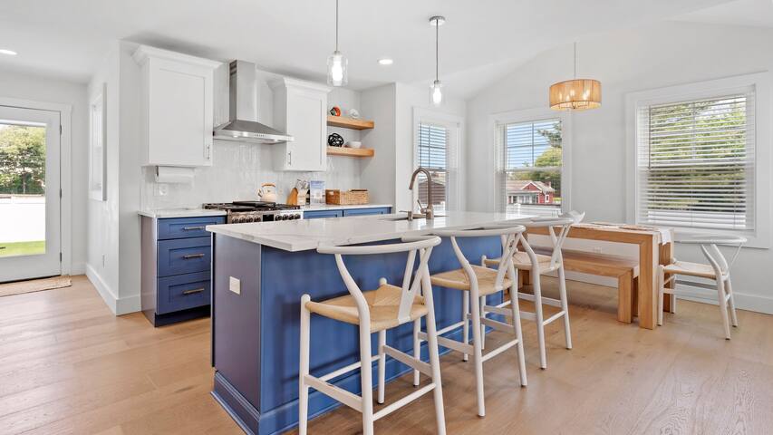 Central to everything. Spacious. Fenced. New gallery image 2