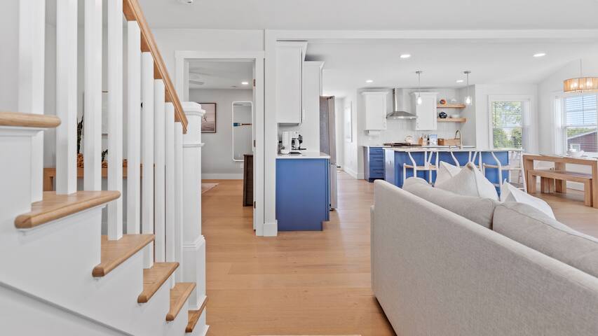 Central to everything. Spacious. Fenced. New gallery image 3