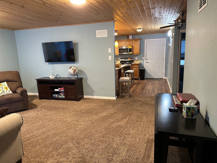 Family-friendly Home | Pet-friendly Near Hospitals - ZooMontana, Billings