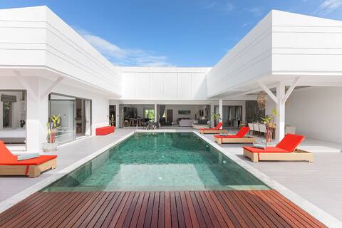 Villa 7 chambres et 2 piscines
