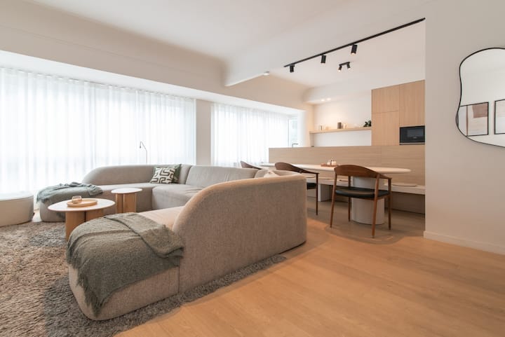 Deluxe 3-bedroom Apt | Casino Free Parking - Ostend