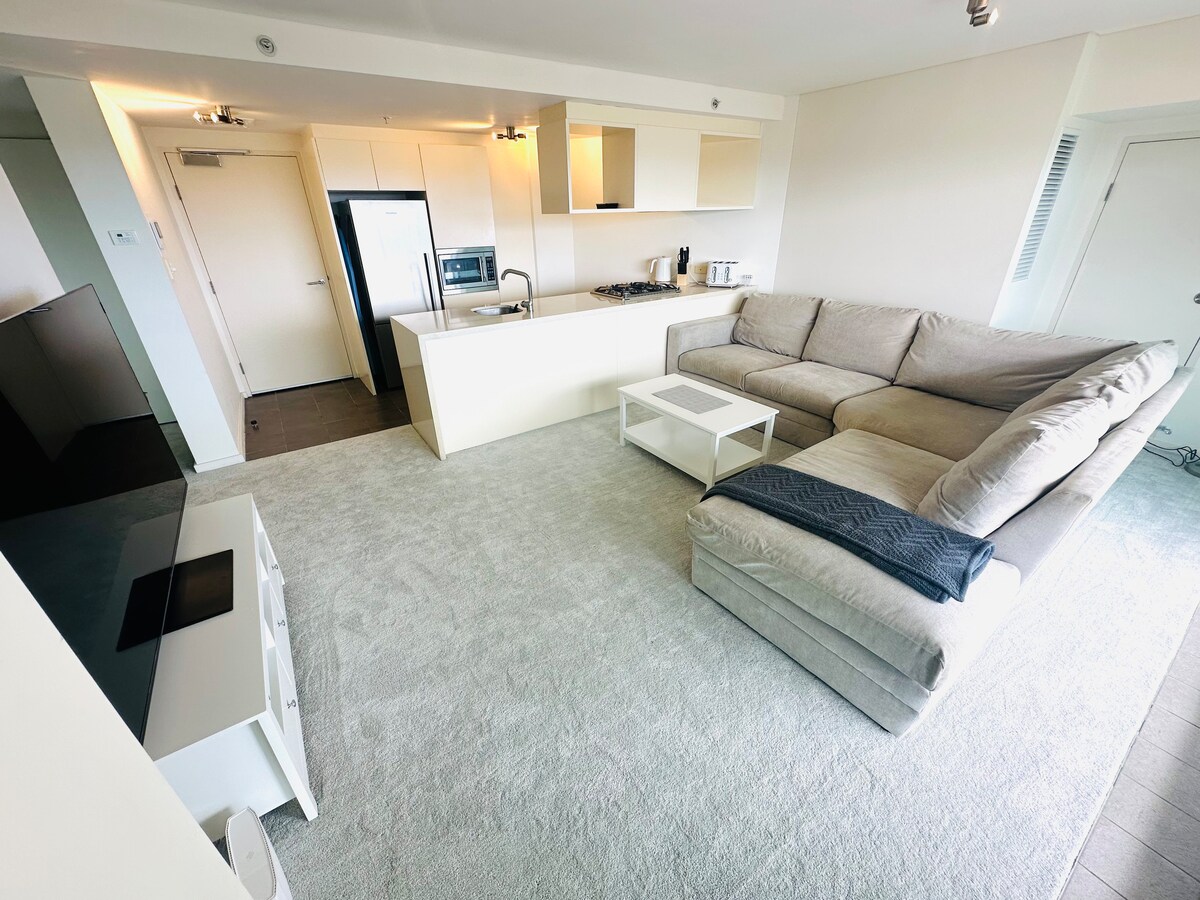 Top Airbnb: Apt city views iconic location with parking in Potts Point
