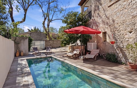 Bardelours 1 Charming house with swimming pool