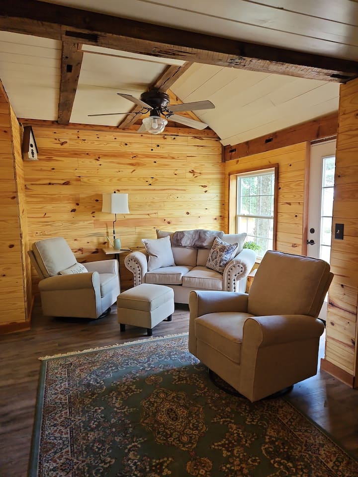 East Stables - 1 Cozy Barn Unit - Hanover, PA