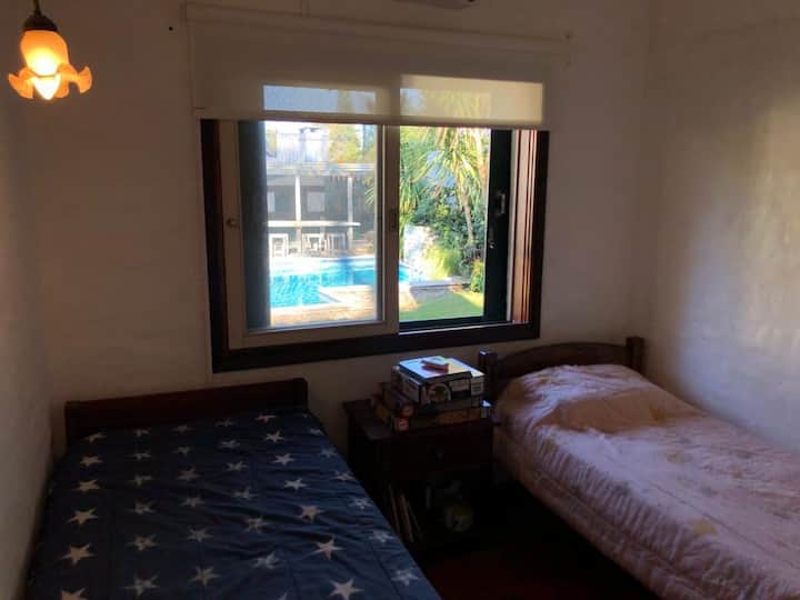 غرفة النوم 2