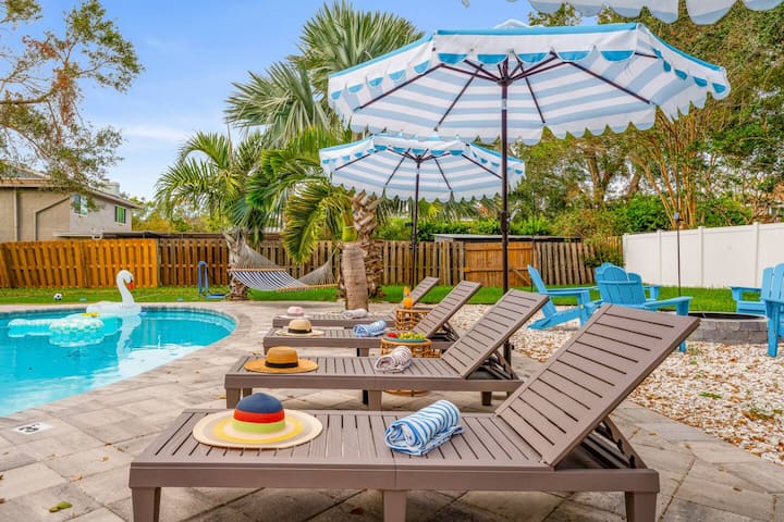 Heated Pool+games | 5 Min Beach Stay | Fire Pit - 탬파 만