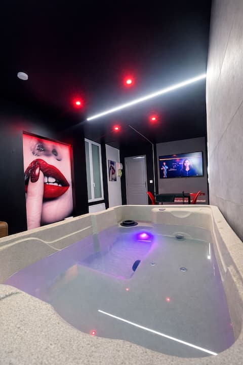 The Secret Intimate Suite for 2 with Private Jacuzzi