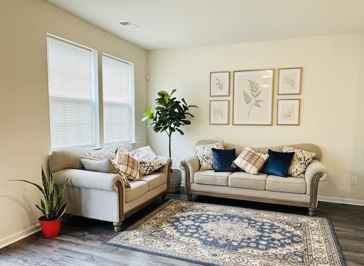 Family-friendly Modern Home Perfect For Long Stays - New Jersey