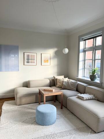 Beautiful villa near city center gallery image 2