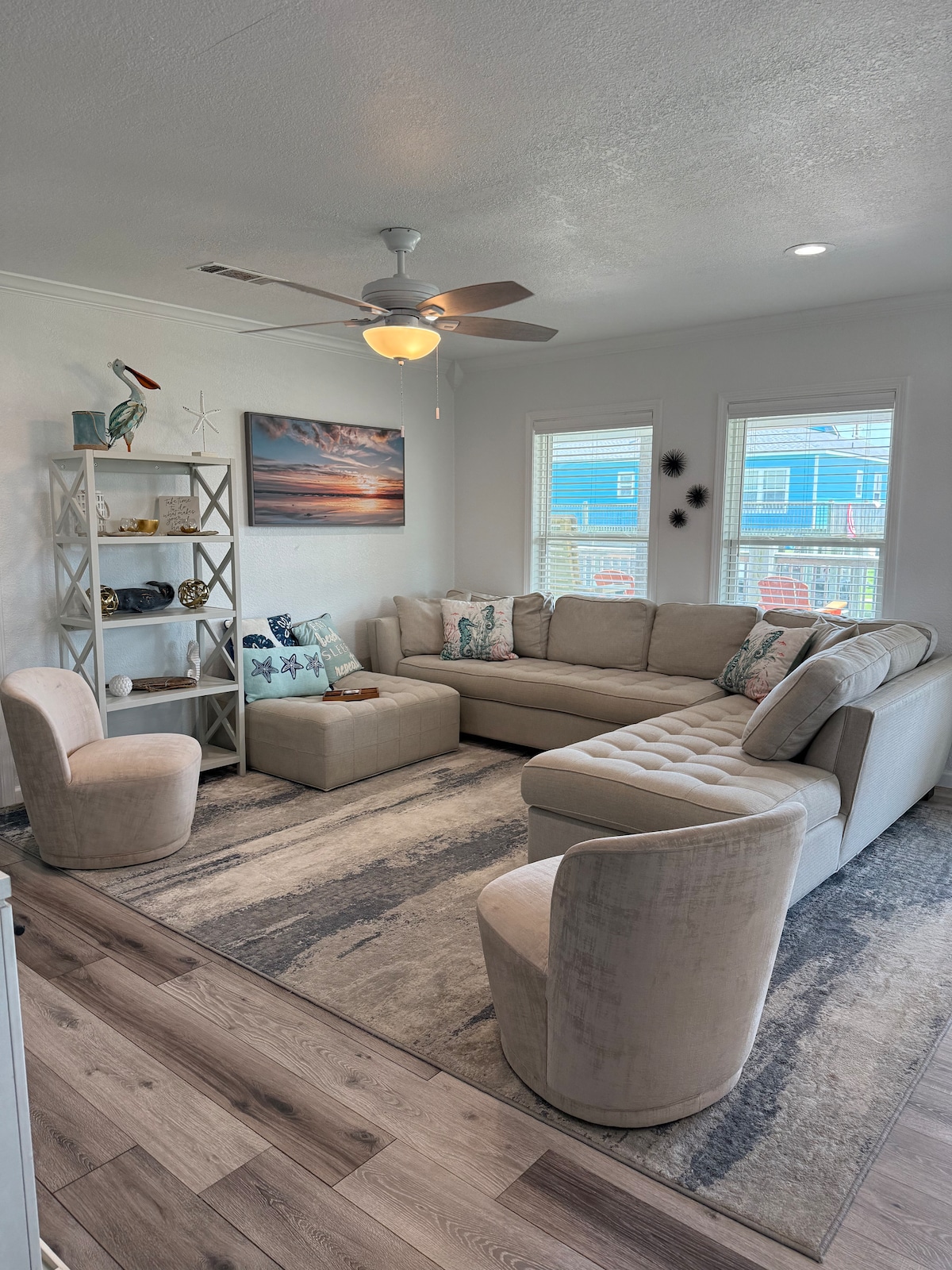 Successful Airbnb property: Best little Beach House in Texas in Houston Suburbs