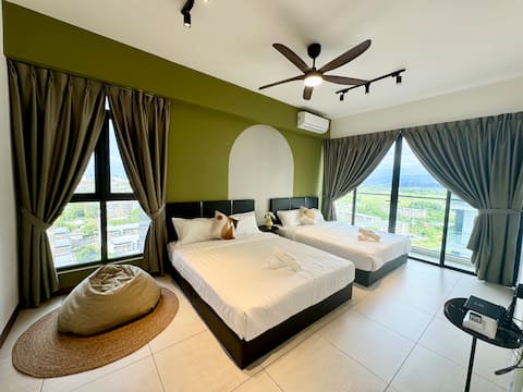 K-Avenue (8-10pax) by CC Suites (2car park slots)