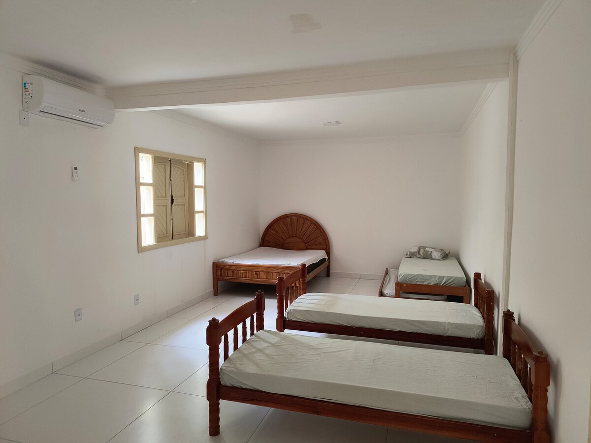 АПАРТАМЕНТ 01, много голям, климатик 12 000 BTU 
Най-голямата в къщата